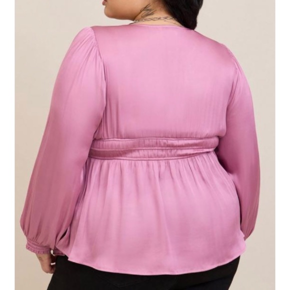 🆕 👚 Mauve Peplum Satin Smocked Waist Top Blouse 1 1X 14 16 NWT Torrid New! - Picture 3 of 6